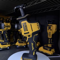 DEWALT ATOMIC 20V MAX Cordless Brushless Compact Reciprocating Saw (Tool Only)