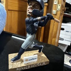 Ronald Acuna Figurine