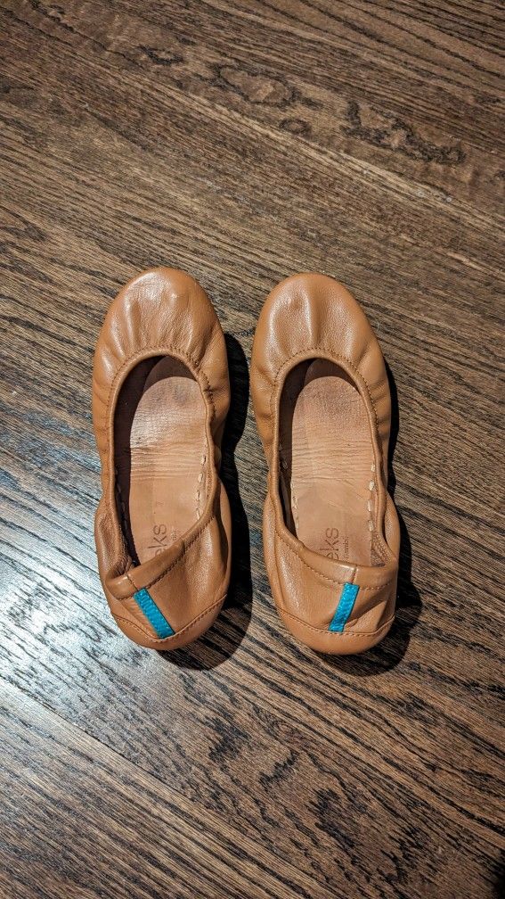 Tieks Chestnut Brown Flats Women's 7 Leather