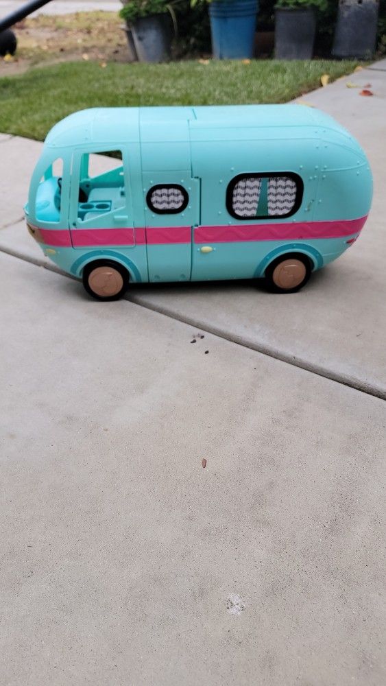 LOL Doll Toy R.V.