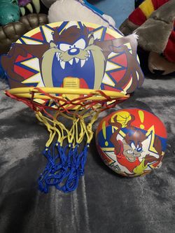 Looney Toons Door Basketball Hoop & Ball