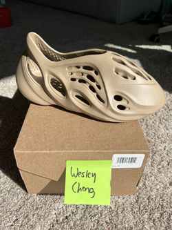 Yeezy Foam Runner Mist Sz 10