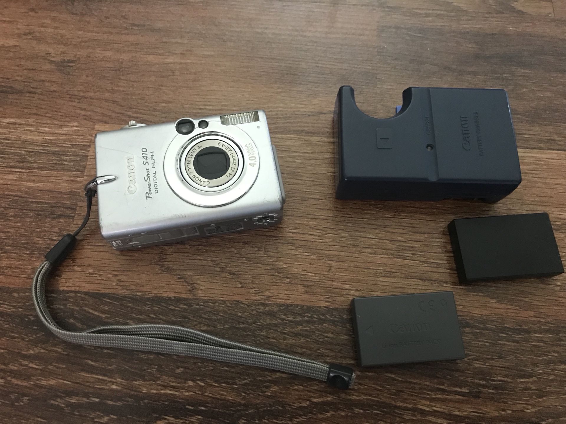 Canon PowerShot S410 Digital Elph Camera