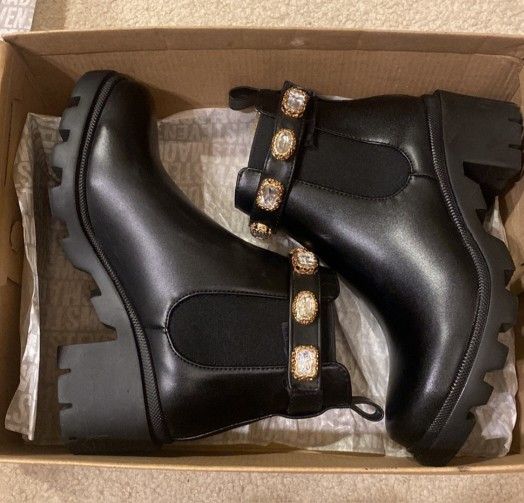 Steve Madden Boots