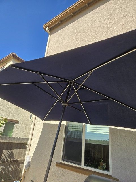 allen + roth 10.5-ft Aluminum Blue No-tilt Market Patio Umbrella with Lights