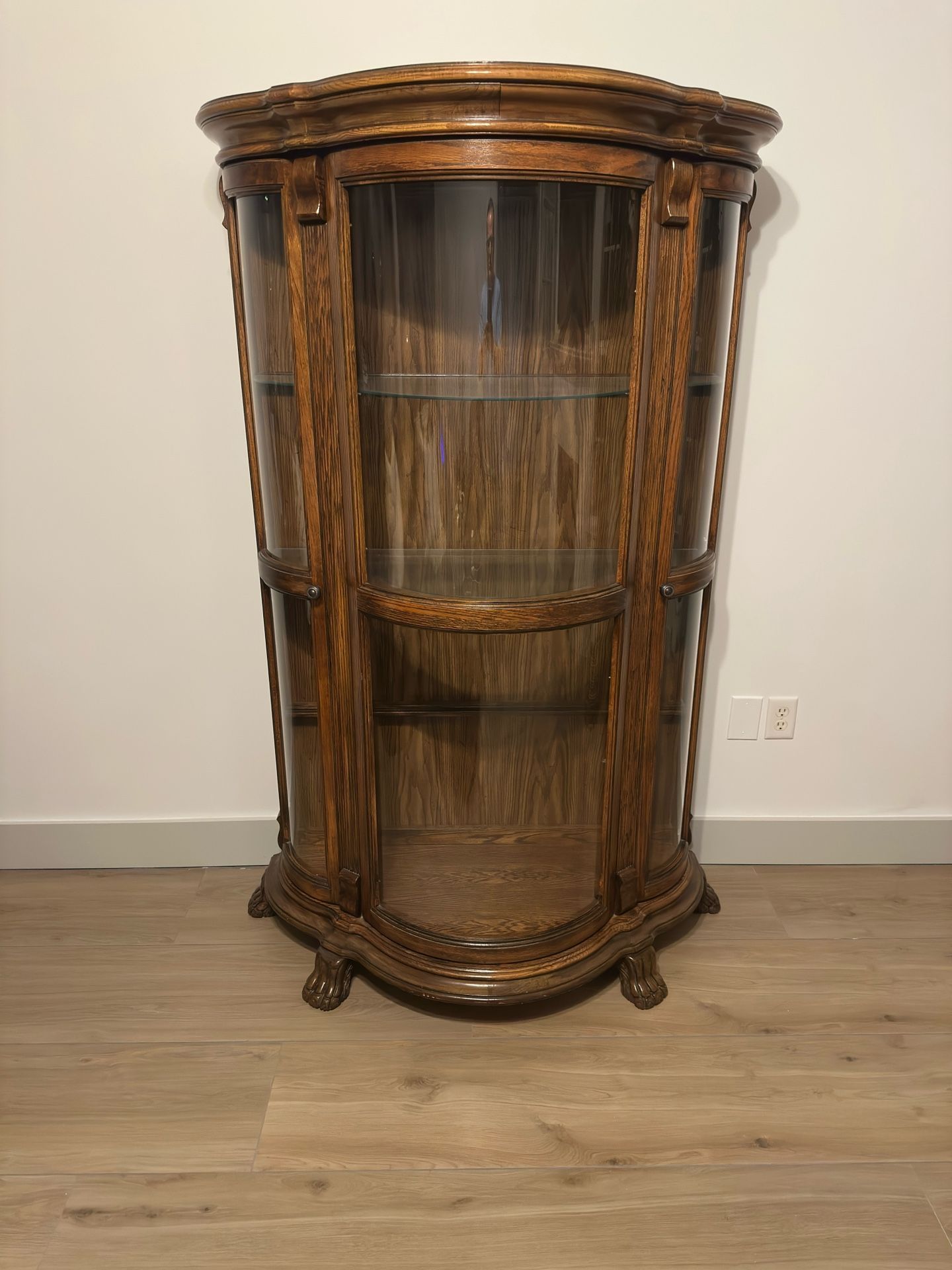 Beautiful antique hutch with 4 shelves