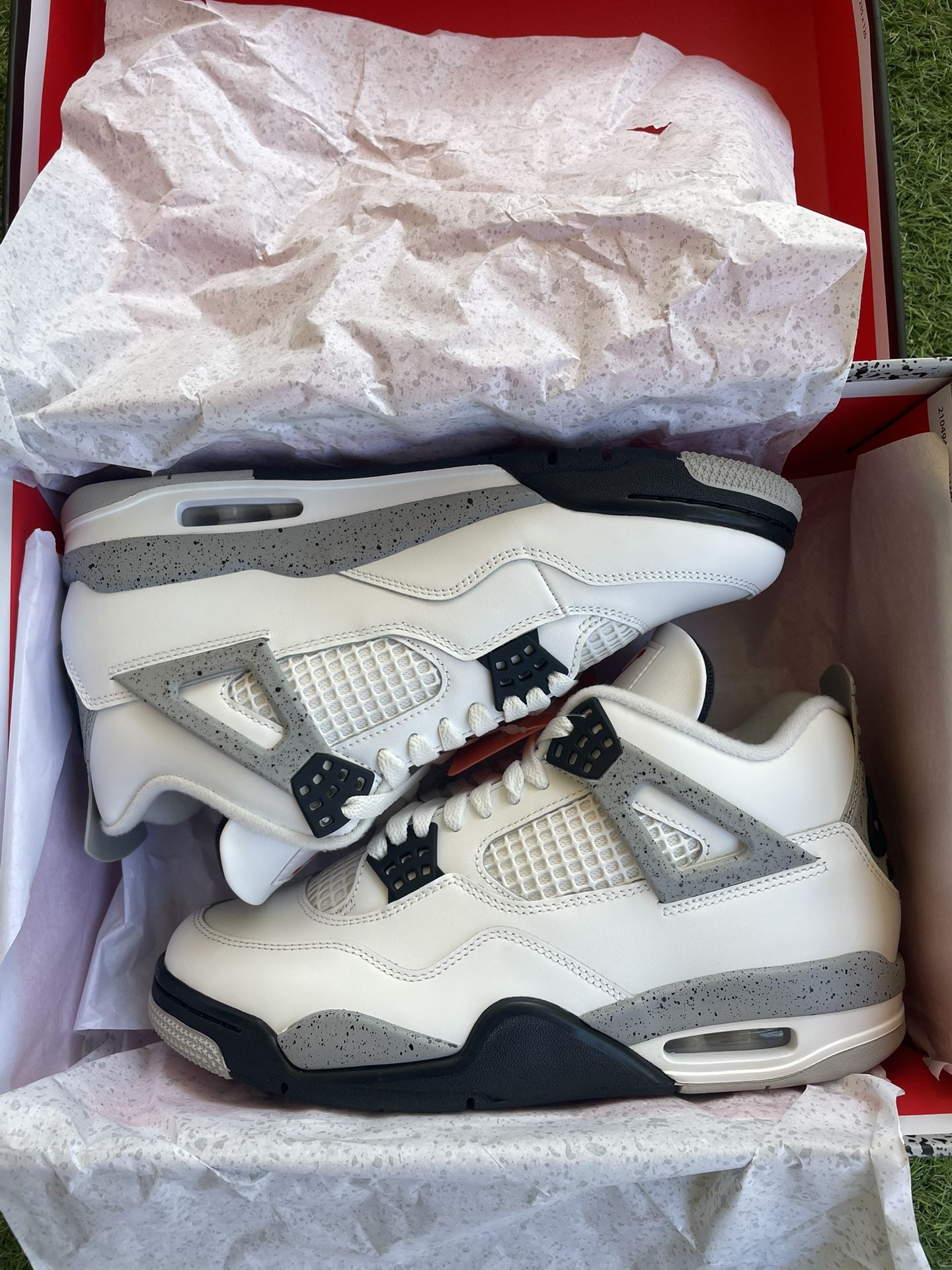 Air Jordan 4 Retro OG 'White Cement' 2025