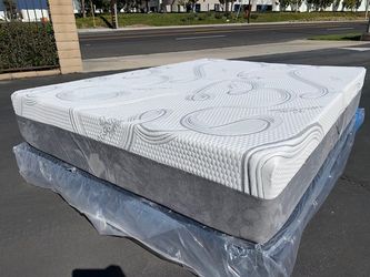 CalKing Cooling Gel Memory Foam Hybrid Mattress!