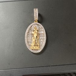 Gold Filled Pendant With moissanite Diamonds 
