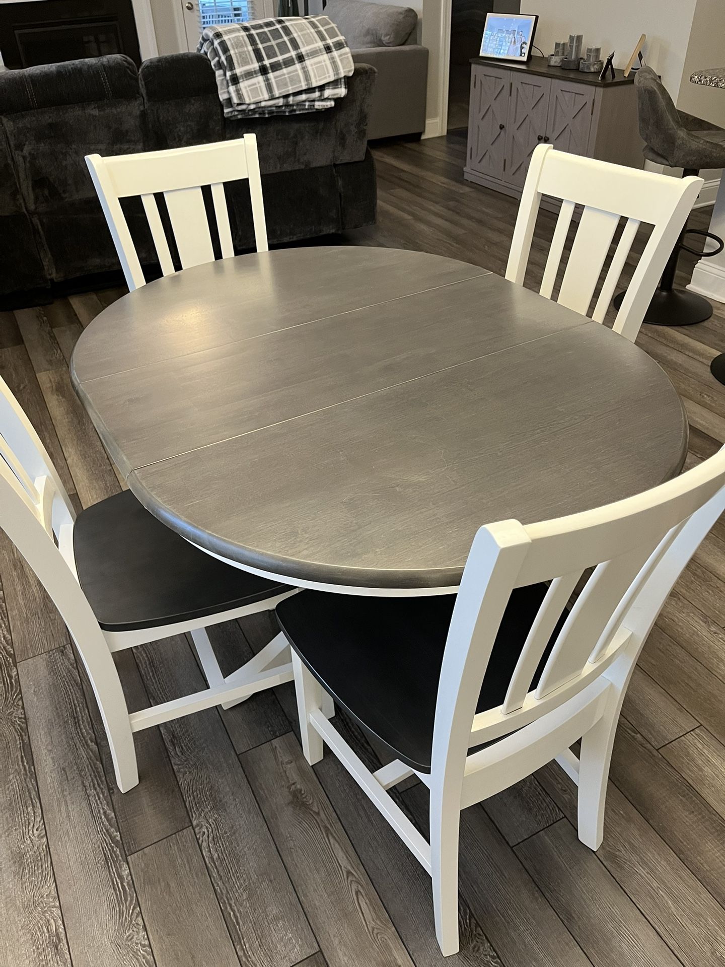White and Heather Gray Dining Table Set with Leaf and 4 Chairs I
