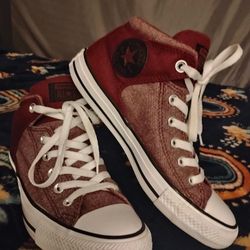 Converse High Street Wine