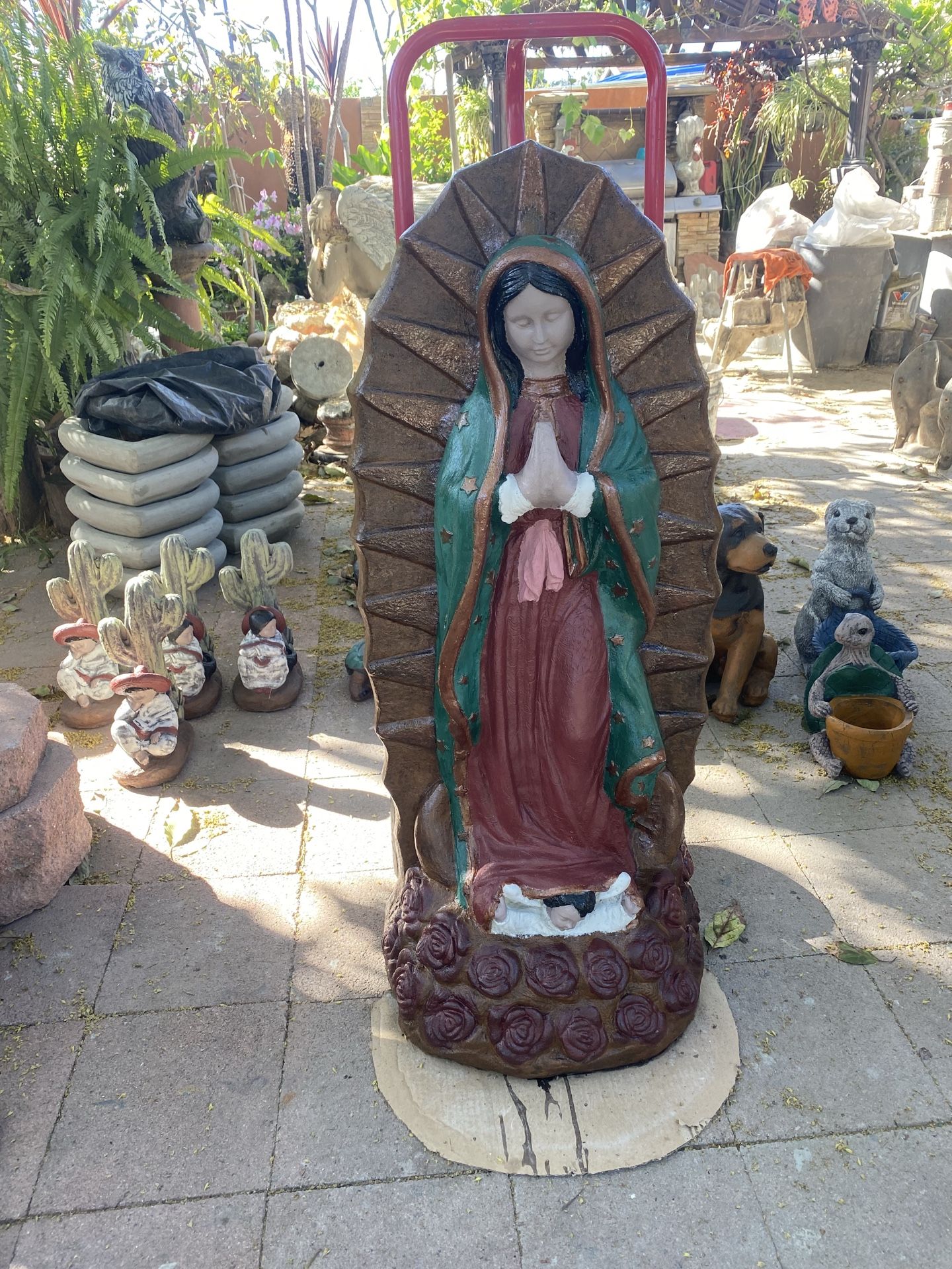 Virgen De Guadalupe De Cemento