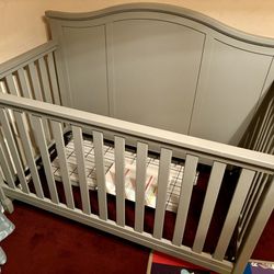 Convertible Baby Crib Gray