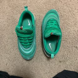 Nike. Air Max 97 Good Condition Color Green And Size 10