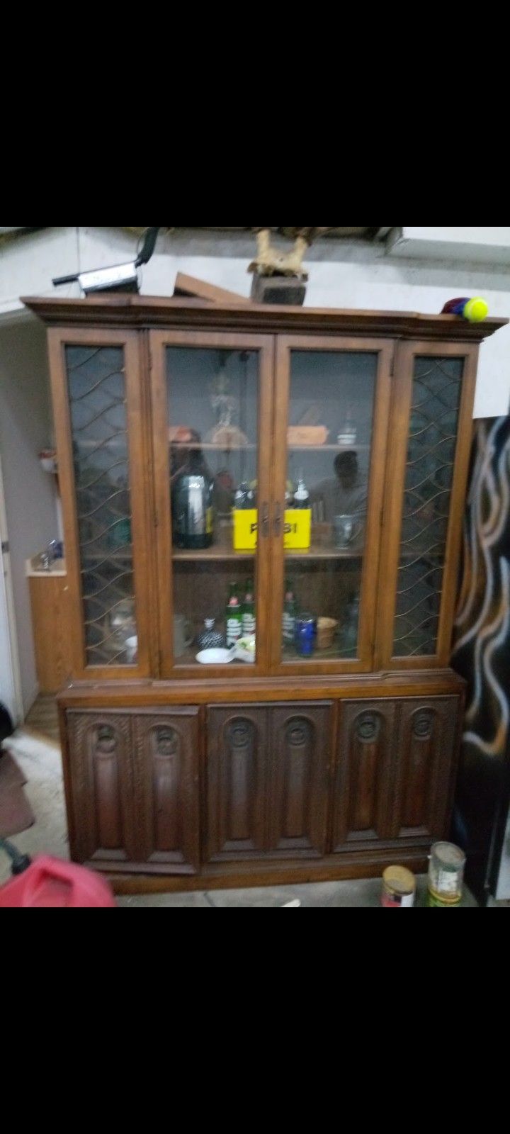 Antique Bassett Furniture Inc. China Cabinet.