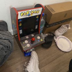 PAC-Man Min Game