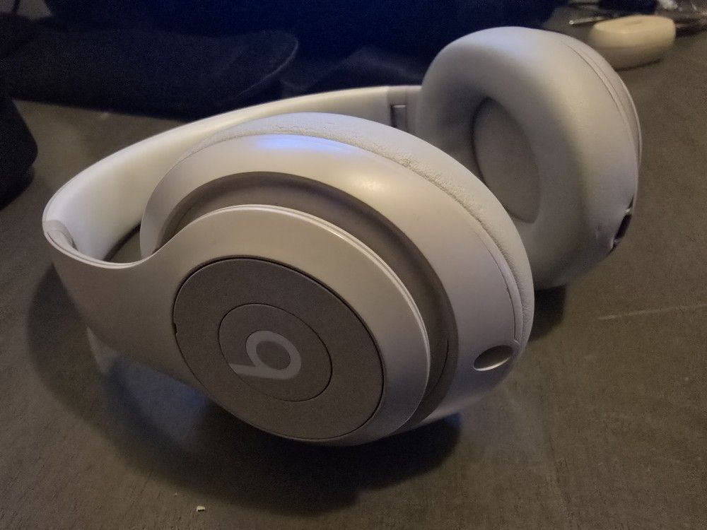 BEATS STUDIO PRO
