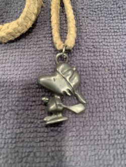 1965 vintage peanuts Woodstock medallion
