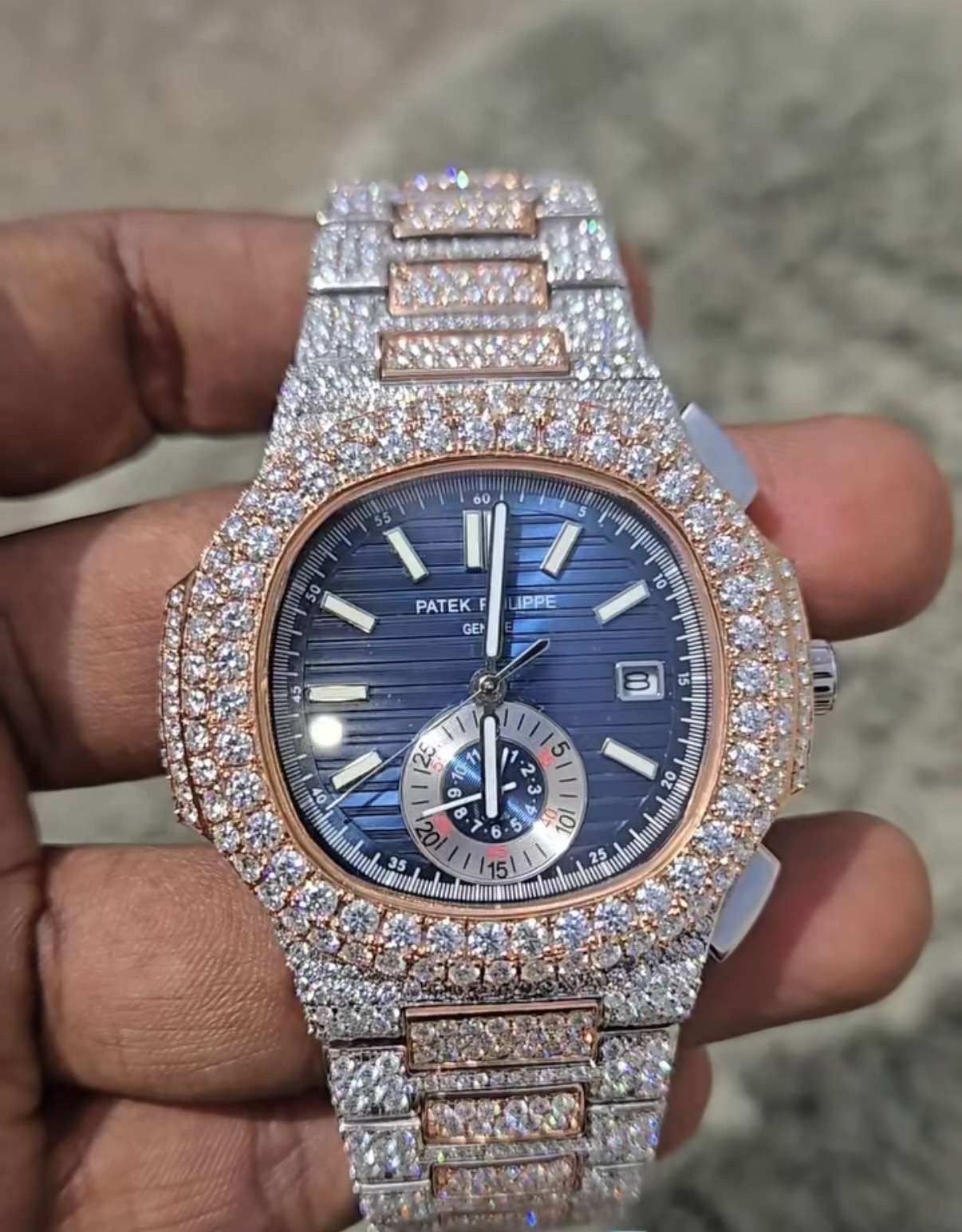 Iced Out Watchπ
