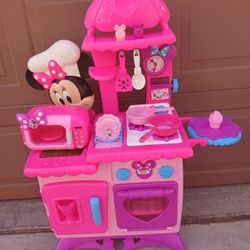 Minnie Mouse Kitchen 