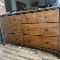 Sturdy 8-Drawer Solid Wood Dresser – Great Condition!