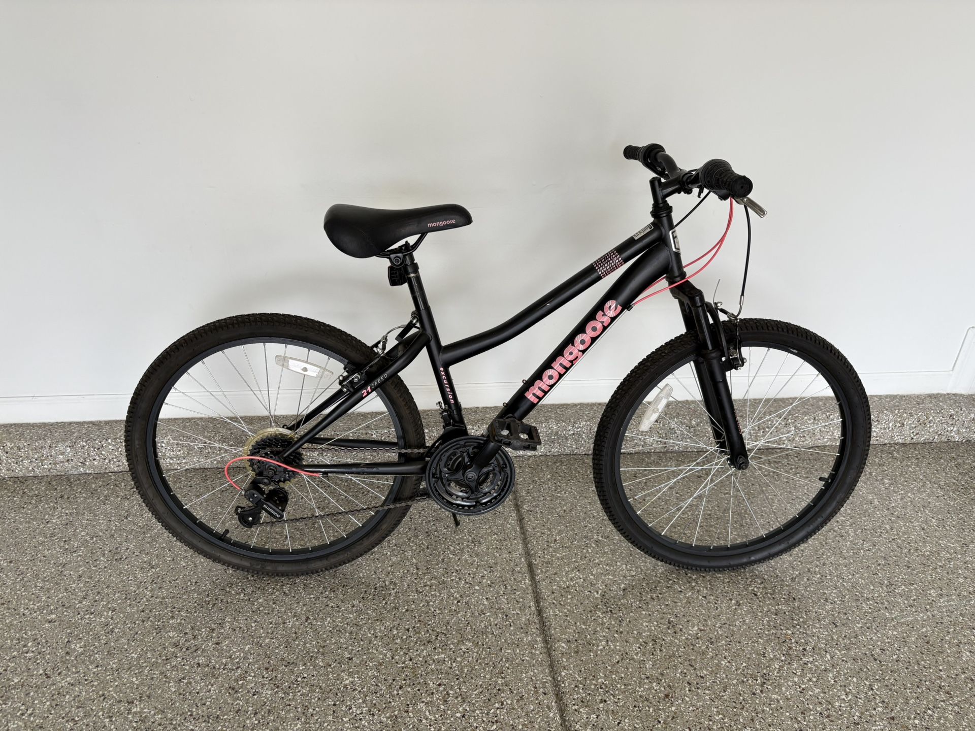 Mongoose, Pink Girls Bike, 21 Speed