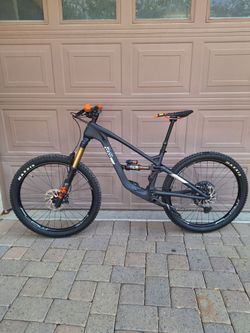 GUERRILLA GRAVITY SHRED DOGG CARBON 27.5  INCH FULL SUSPENSION SETUP TUBELESS