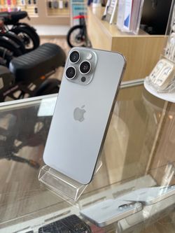 Apple iPhone 15 Pro Max Titanium Financing $1-$100 Down