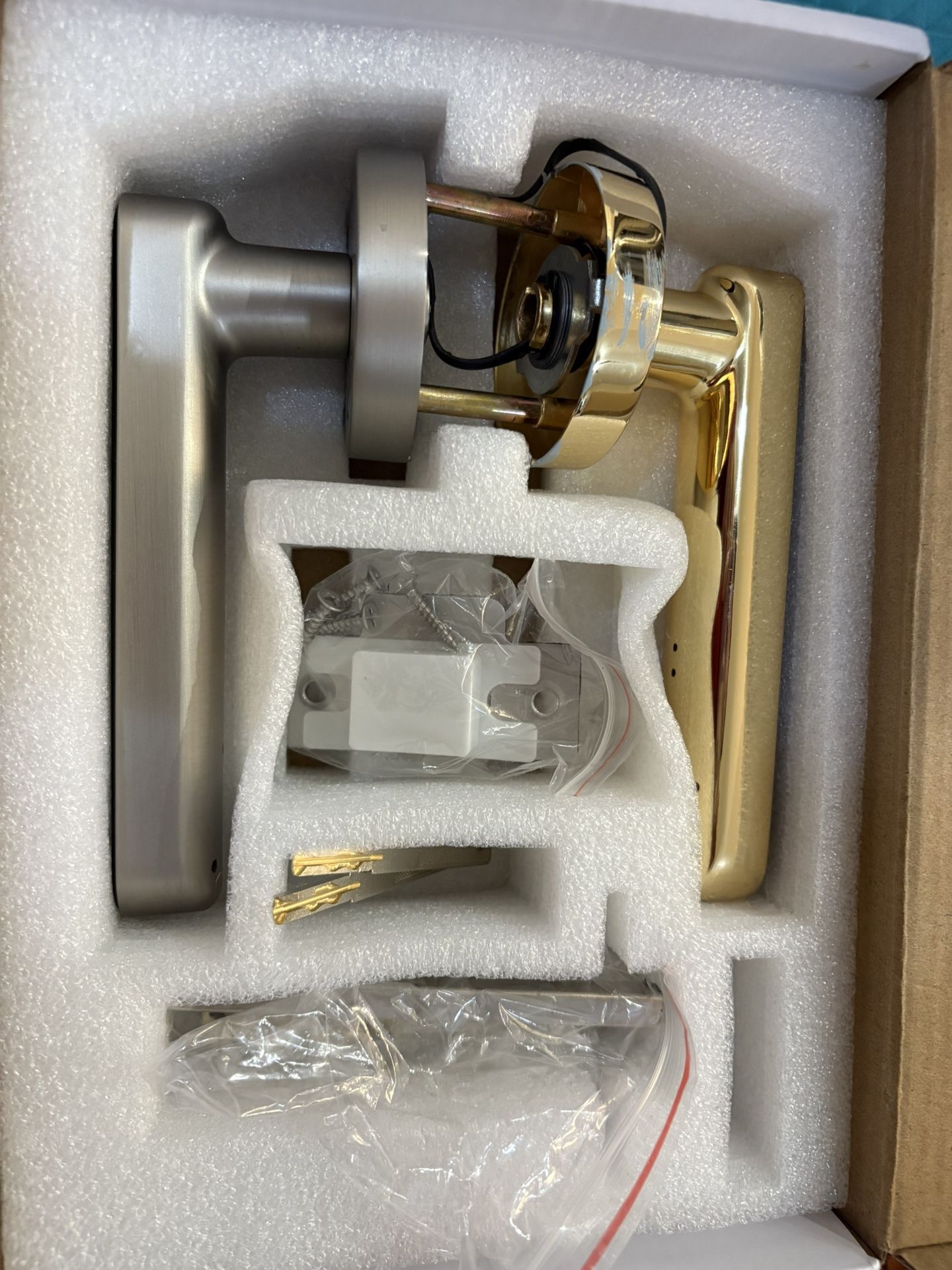 Elinksmart Fingerprint Handle Door Lock Smart Door Lock Levers eLinkSmart Digital Keyless Entry Door Knob Watch App Open Knob Lock for Bedroom 