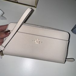 White Coach Wristlet
