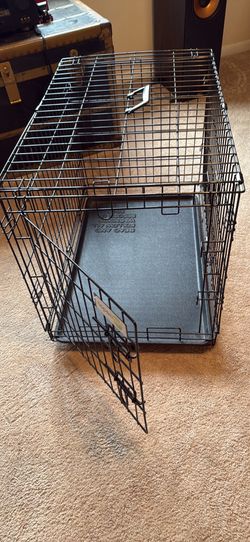 Medium pet crate