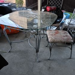 Nice Table N 4 Chairs For 80 Vary Nice