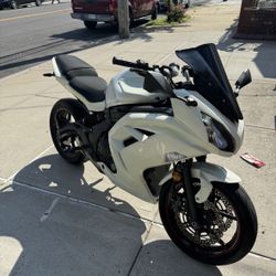 Kawasaki Ninja 650cc 