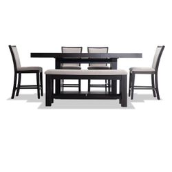 Dining table Brand New 
