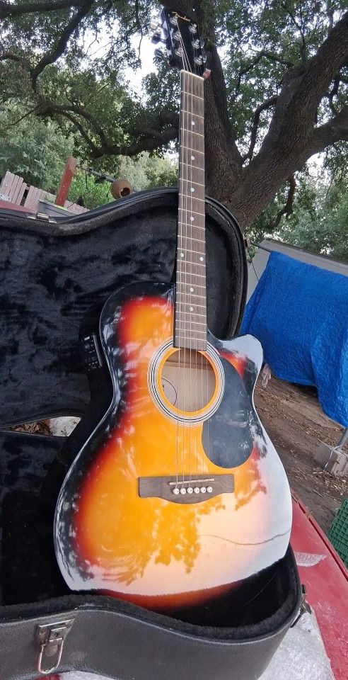 Guitar ..150 With A Extra Case 