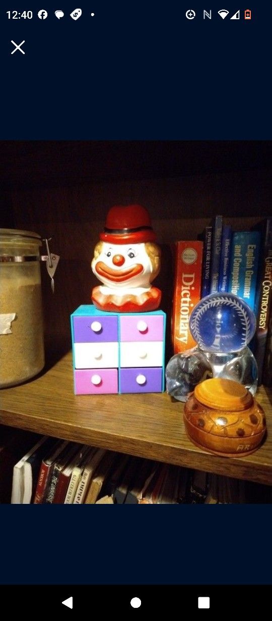 Collectables Clown And Chest