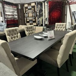 Brand New 7 Piece Dining Set. Table And 6 Chairs 