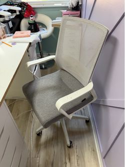 Used  Office chair white/gray $35