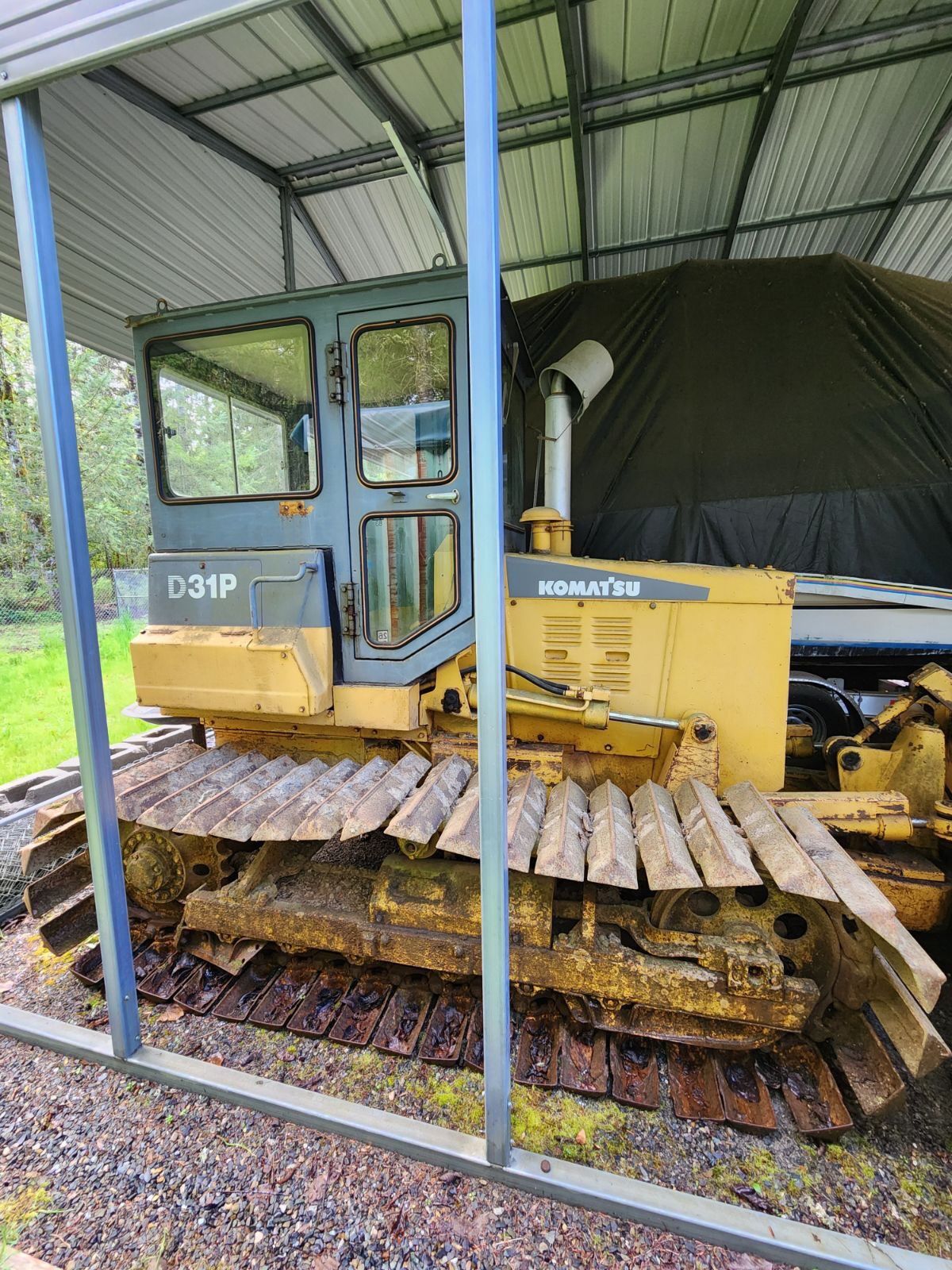 KOMATSU D31P DOZER