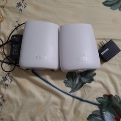 Netgear Orbit Router RBR20 With One Sattellite. 