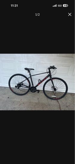 Haro Hybrid Bike 700c Disc Brakes – Excellent Condition $300 OBO