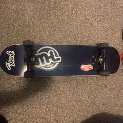 Mini Logo Complete Skateboard Size 7.375