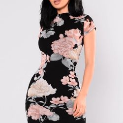 Fashion Nova Make You Fall In Love Dress  - Floral,  Midi 👗 