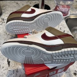 Women’s Nike Size 9