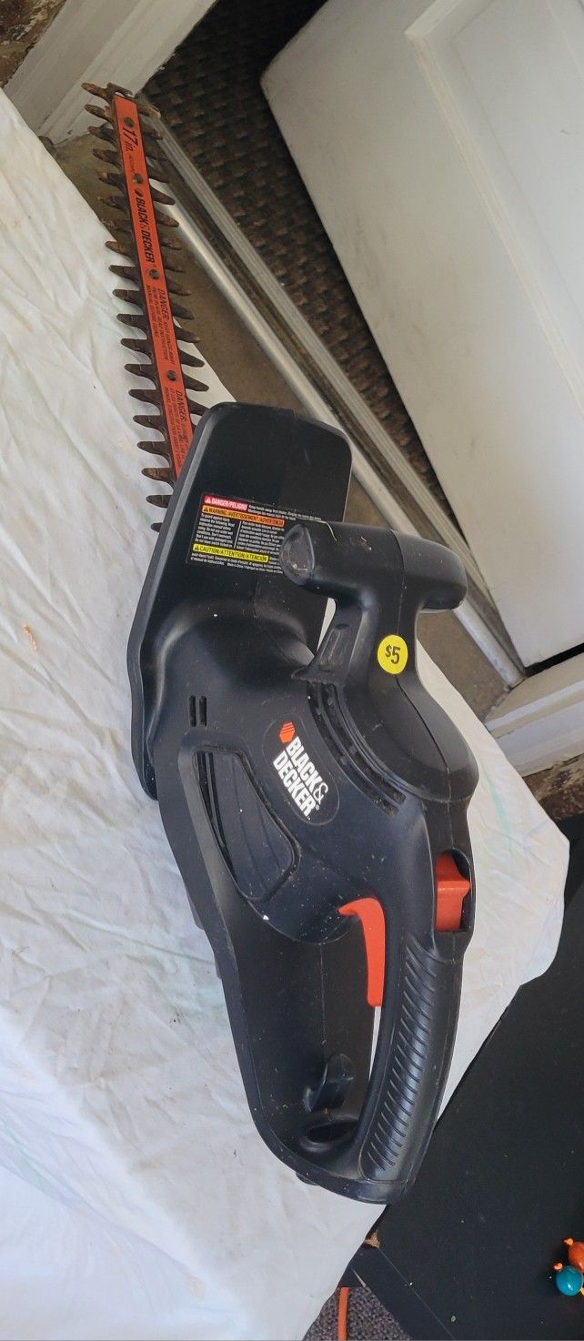 Hedge Clipper