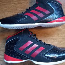 Adidas Men's Basketball Shoes Sz  9.5 Good Condition 