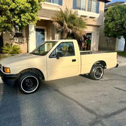 1990 Isuzu Pickup