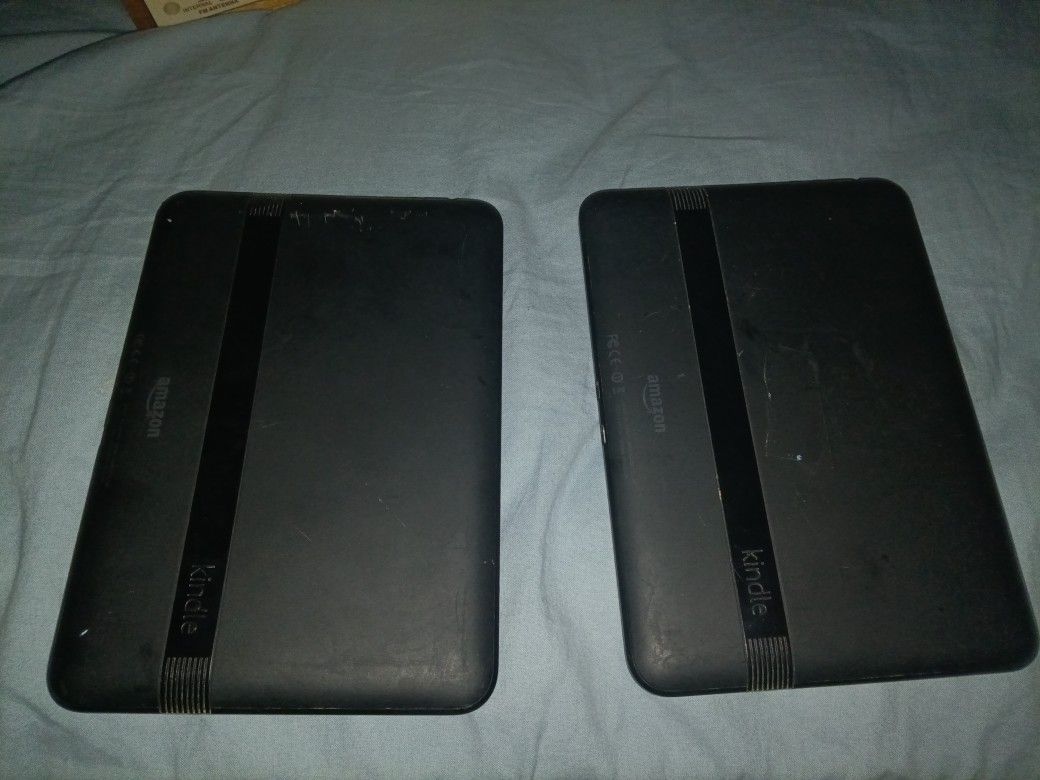 2 Amazon Kindle Fire