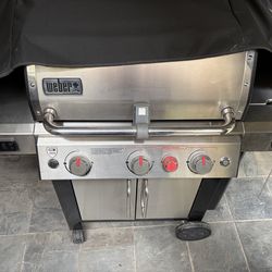 Weber Genesis II | 4 Burners + Side Burner + Sear Zone | Natural Gas