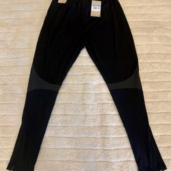Brand New Nike Women's Dri-FIT Academy Pro Soccer PantsProduct Details:Brand: NikeStyle: Dri-FIT Academy Pro Soccer Training Pants / JoggersStyle Code